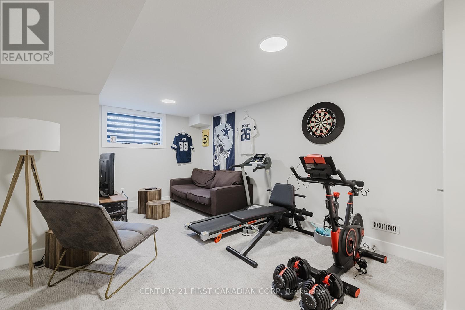 9 - 601 Lions Park Drive, Strathroy-Caradoc (Mount Brydges), ON - Indoor Photo Showing Gym Room