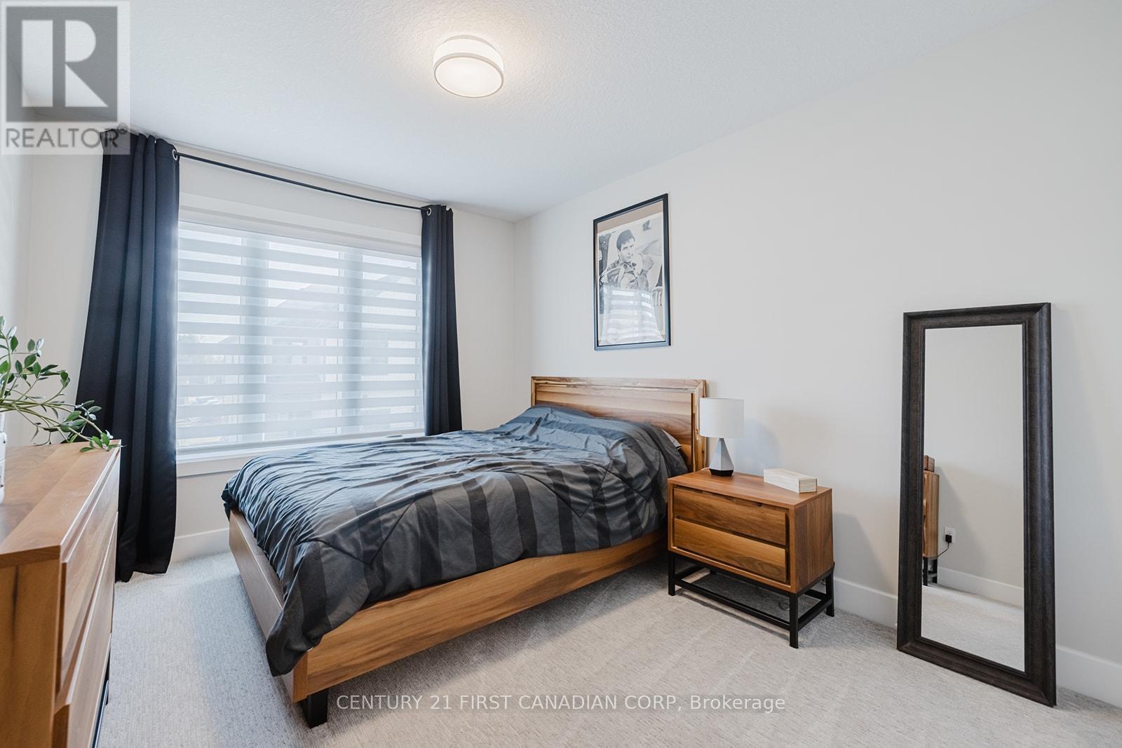 9 - 601 Lions Park Drive, Strathroy-Caradoc (Mount Brydges), ON - Indoor Photo Showing Bedroom