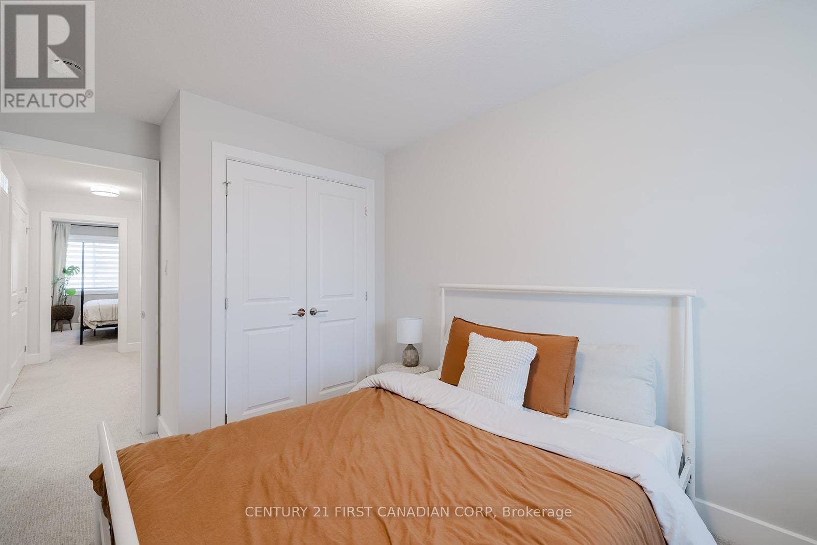 9 - 601 Lions Park Drive, Strathroy-Caradoc (Mount Brydges), ON - Indoor Photo Showing Bedroom