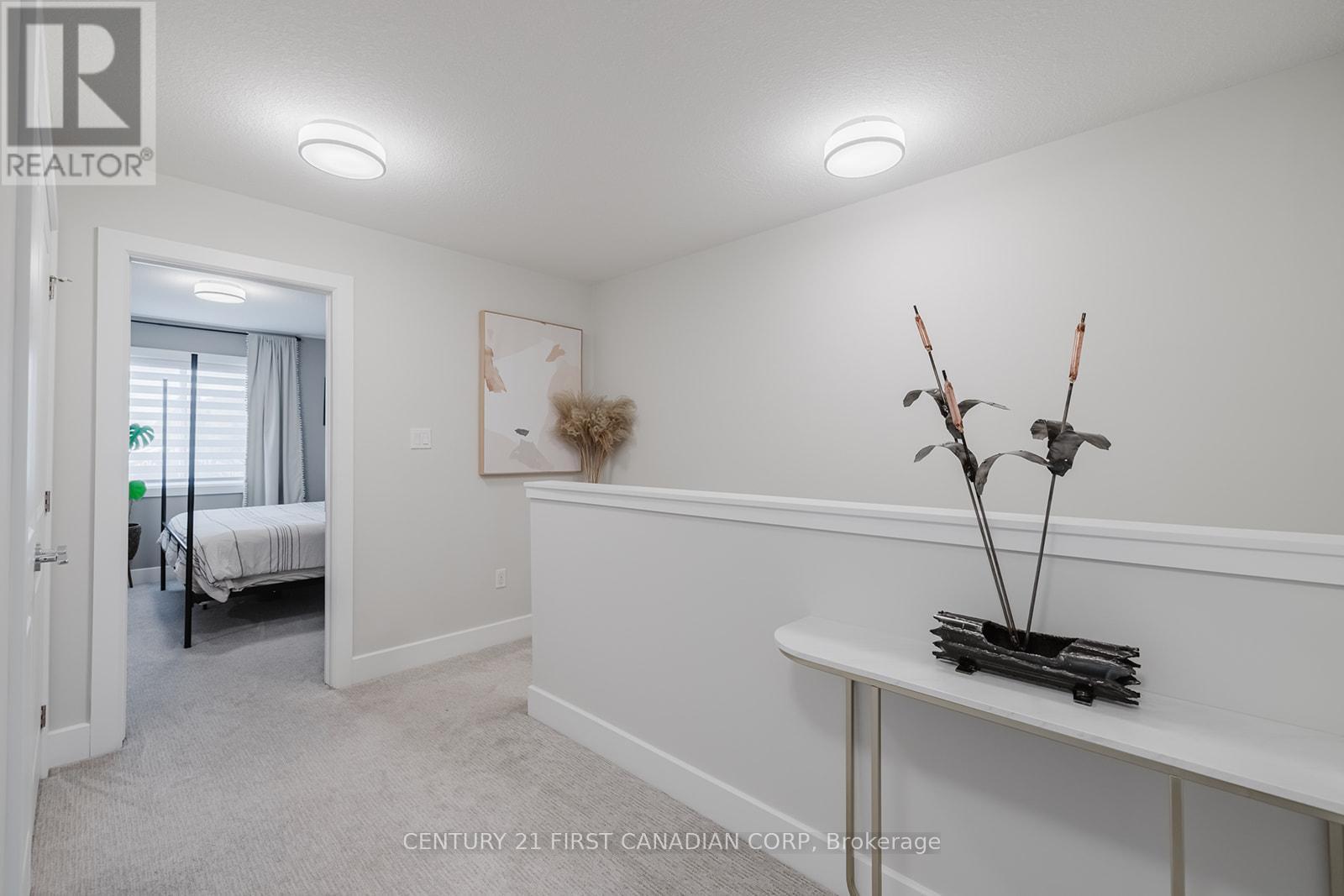 9 - 601 Lions Park Drive, Strathroy-Caradoc (Mount Brydges), ON - Indoor