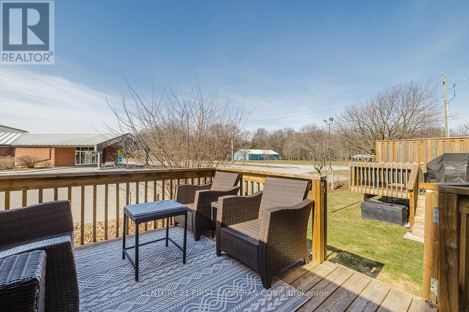 9 - 601 Lions Park Drive, Strathroy-Caradoc (Mount Brydges), ON - Outdoor With Deck Patio Veranda
