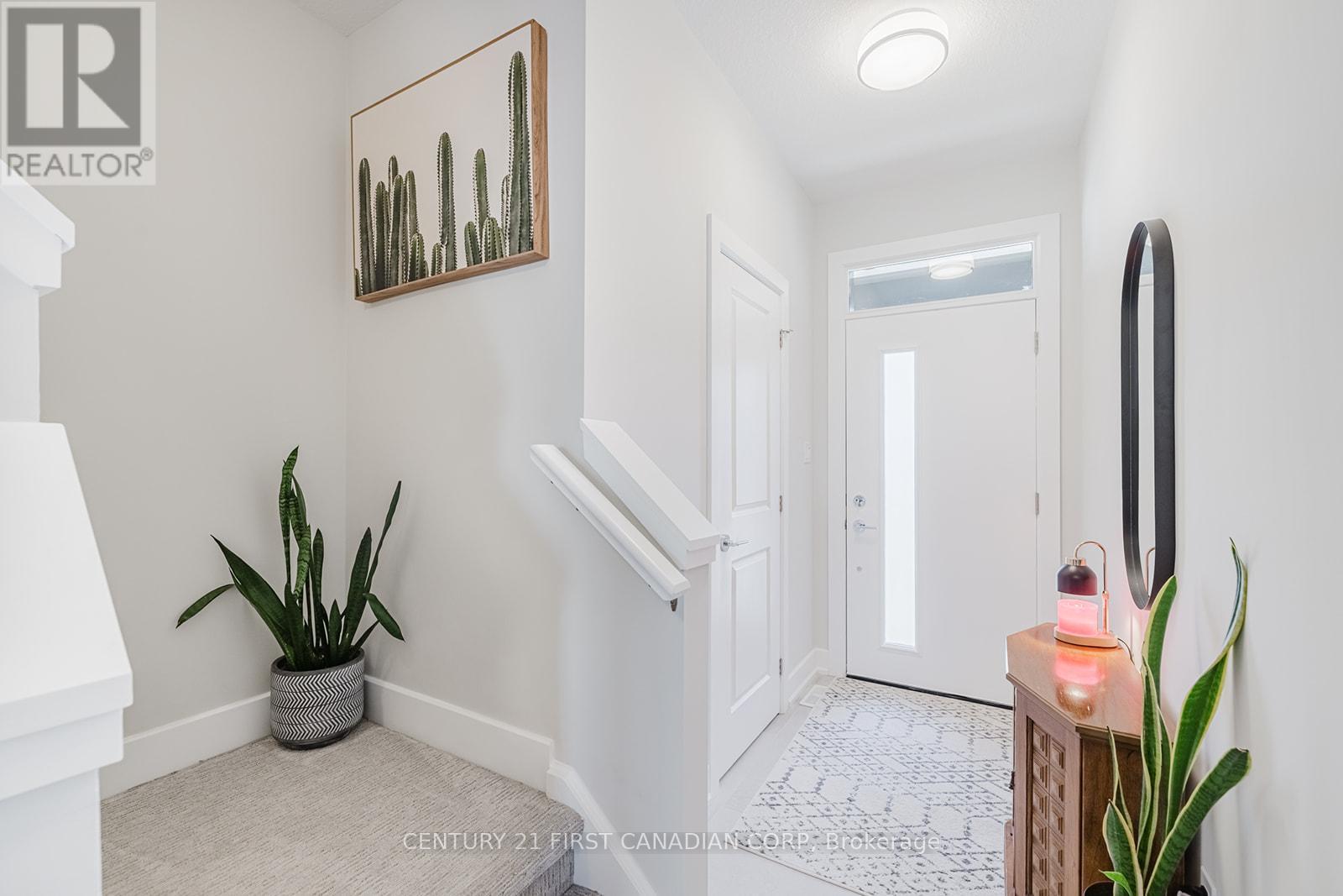 9 - 601 Lions Park Drive, Strathroy-Caradoc (Mount Brydges), ON - Indoor Photo Showing Other Room