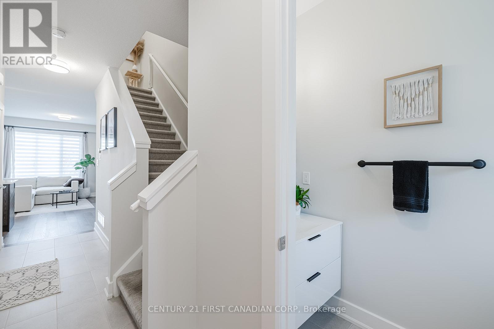 9 - 601 Lions Park Drive, Strathroy-Caradoc (Mount Brydges), ON - Indoor