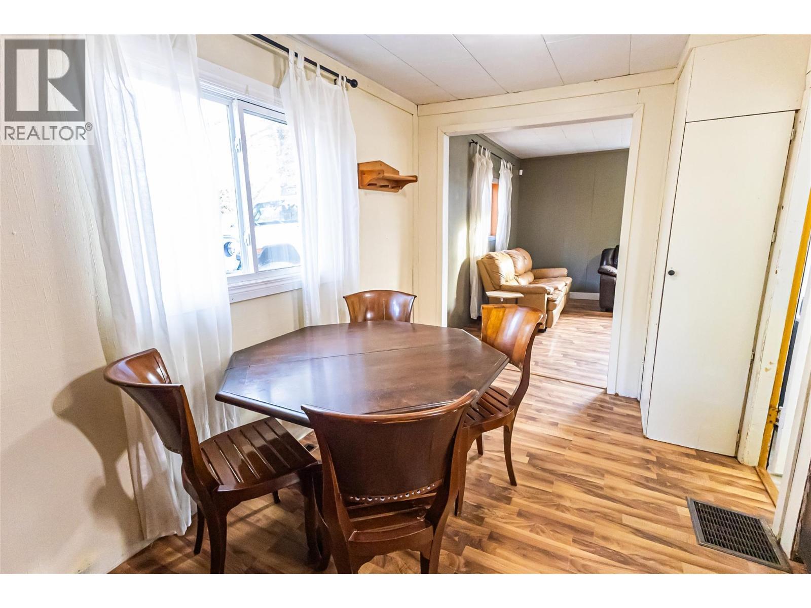 4912 47 Avenue, Pouce Coupe, BC - Indoor Photo Showing Dining Room