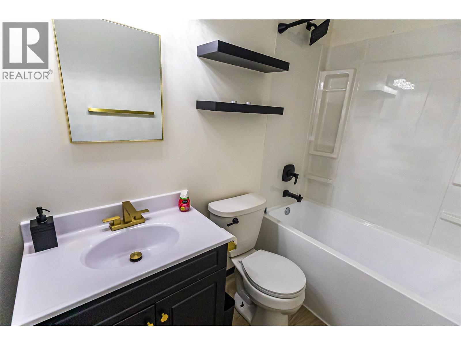 4912 47 Avenue, Pouce Coupe, BC - Indoor Photo Showing Bathroom
