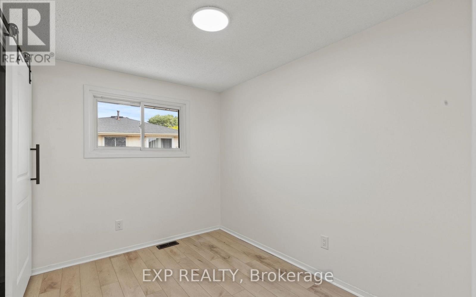 Upper - 6 Mccordick Drive, St. Catharines, ON - Indoor Photo Showing Other Room