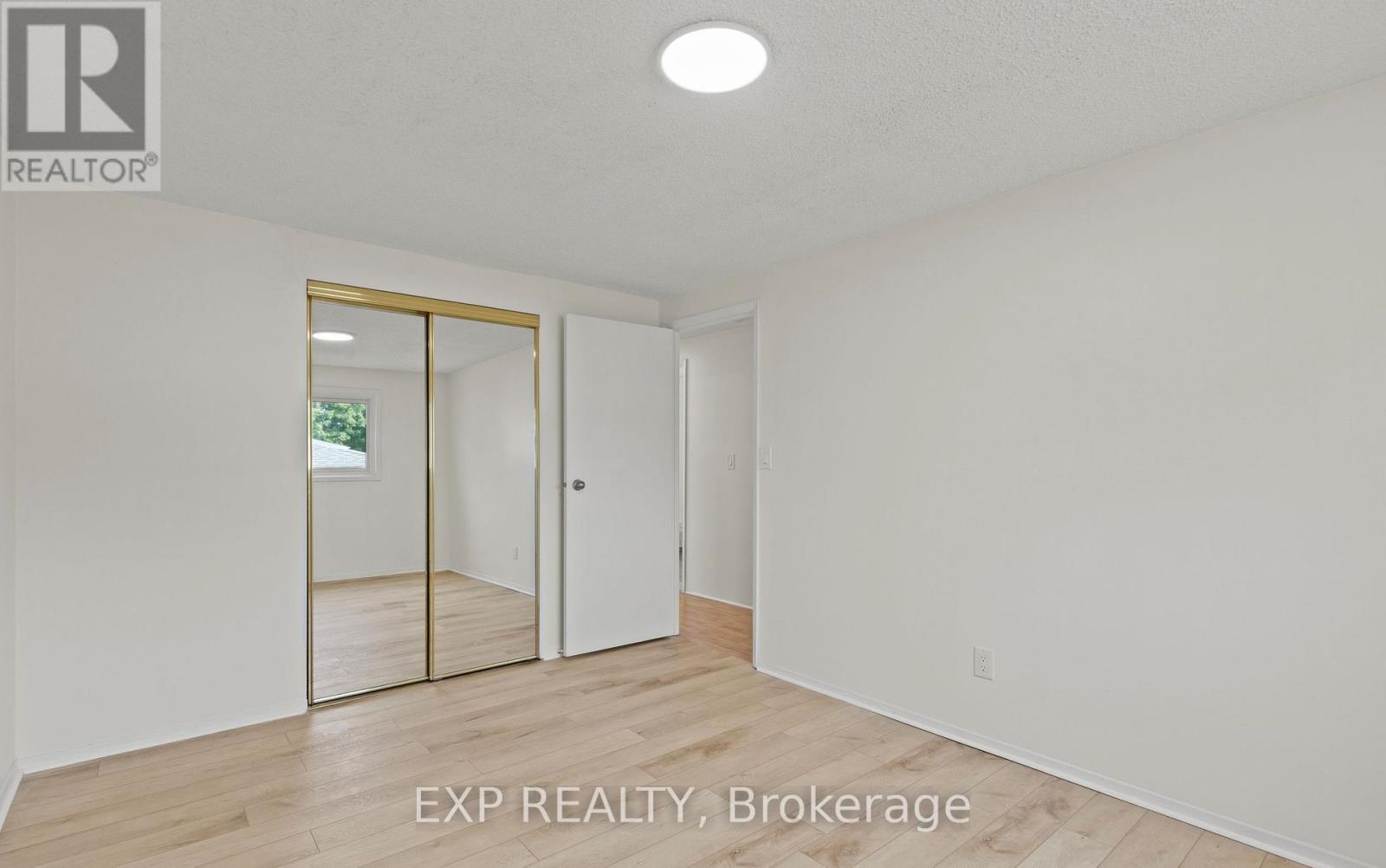 Upper - 6 Mccordick Drive, St. Catharines, ON - Indoor Photo Showing Other Room