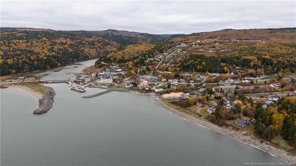 39 Chignecto Dr, Alma, NB