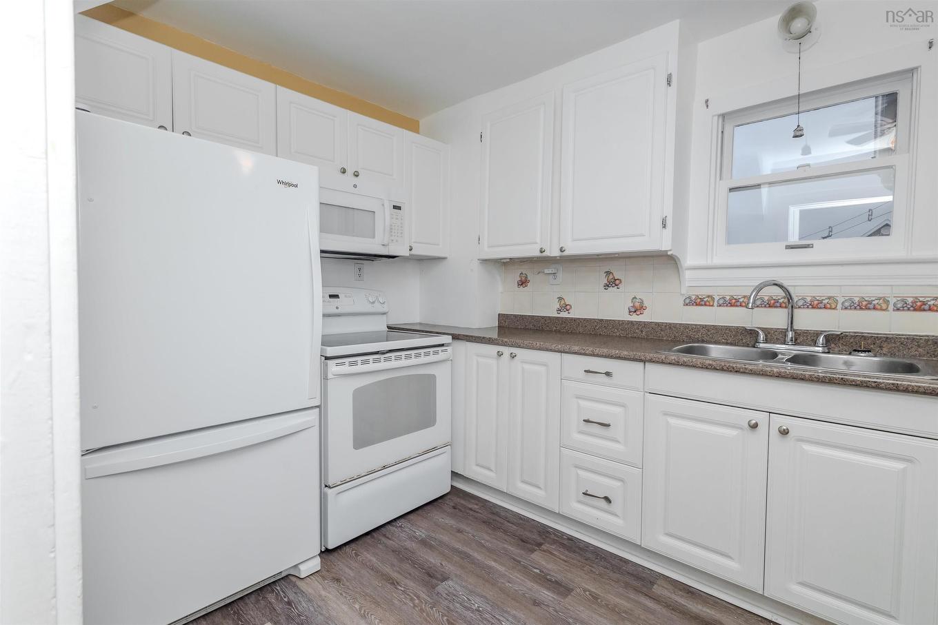 370 Hudson Street, New Waterford, NS