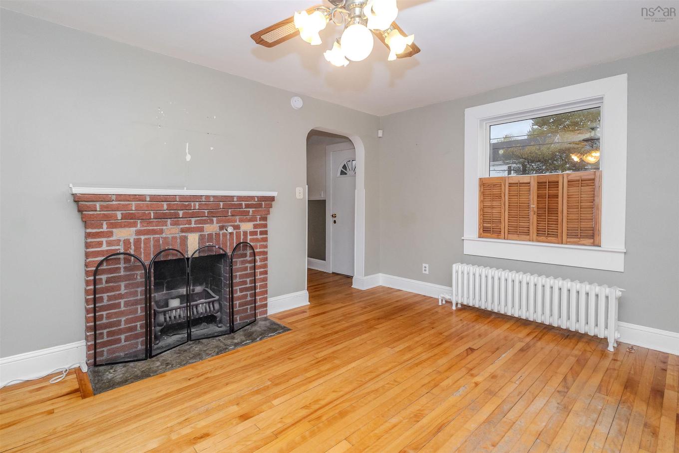 370 Hudson Street, New Waterford, NS