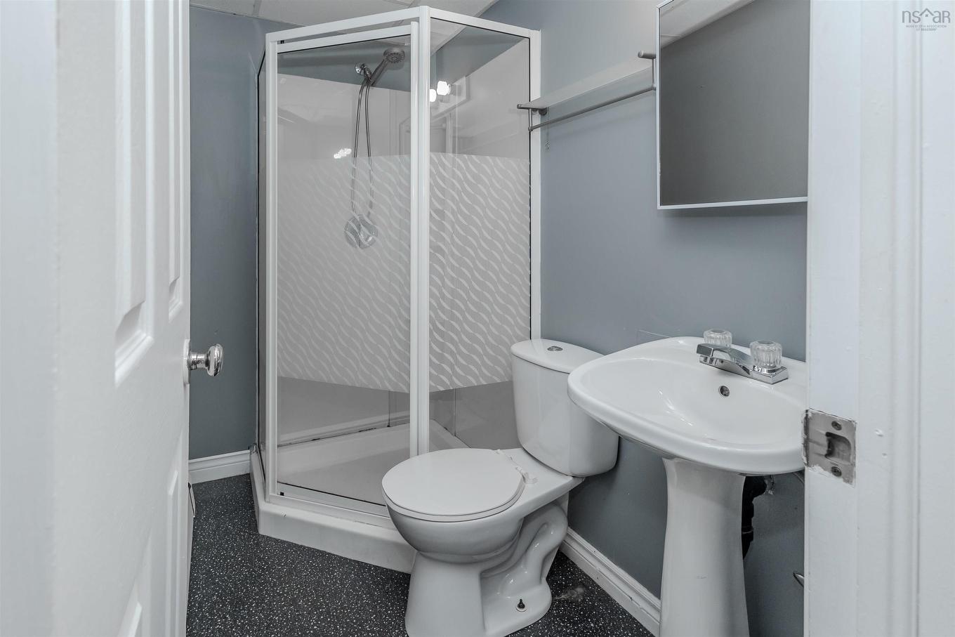 370 Hudson Street, New Waterford, NS