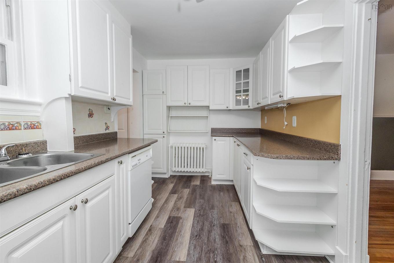 370 Hudson Street, New Waterford, NS