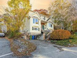 34 Northumberland Lane  Clayton Park, NS B3M 1R7