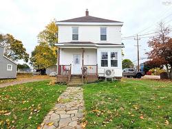 62 West Pleasant Street  Amherst, NS B4H 1E8