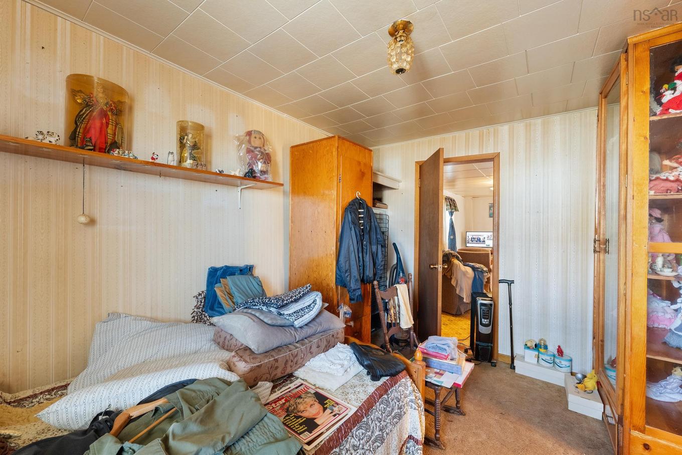 16 Commercial Street, Yarmouth, NS