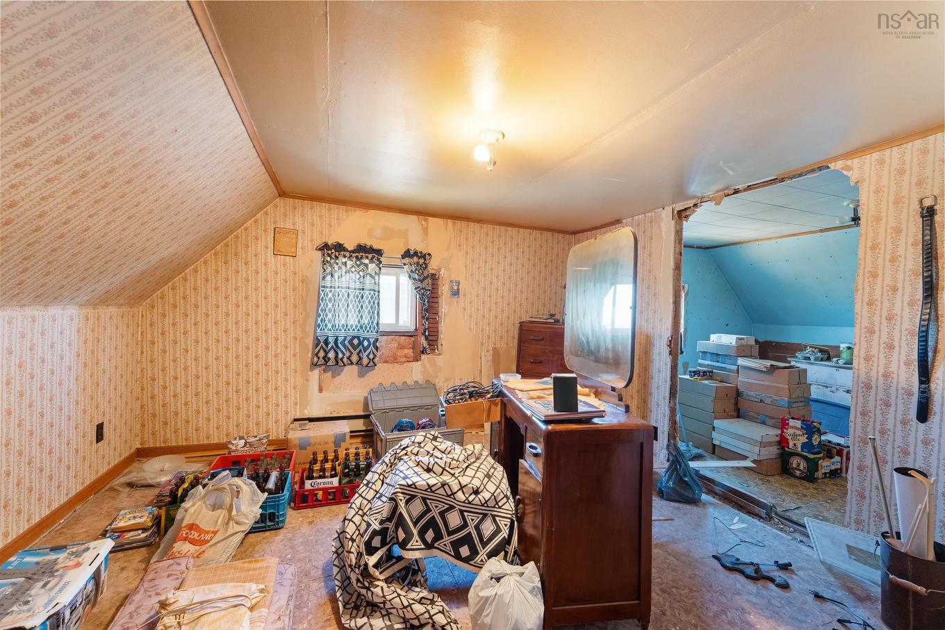 16 Commercial Street, Yarmouth, NS