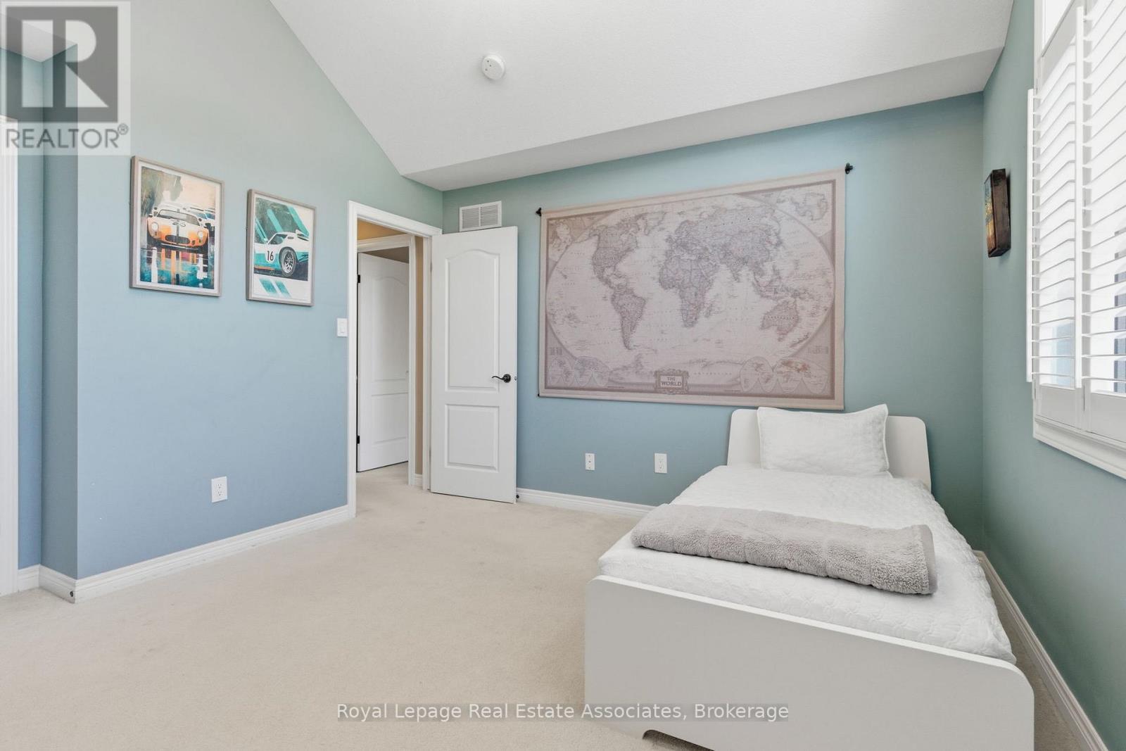 20 - 421 Kitty Murray Lane, Hamilton, ON - Indoor