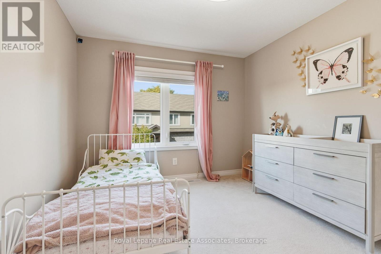 20 - 421 Kitty Murray Lane, Hamilton, ON - Indoor Photo Showing Bedroom