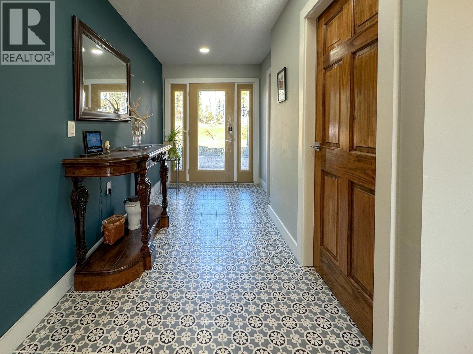 8137 Sinkut Lake Road, Vanderhoof, BC - Indoor Photo Showing Other Room