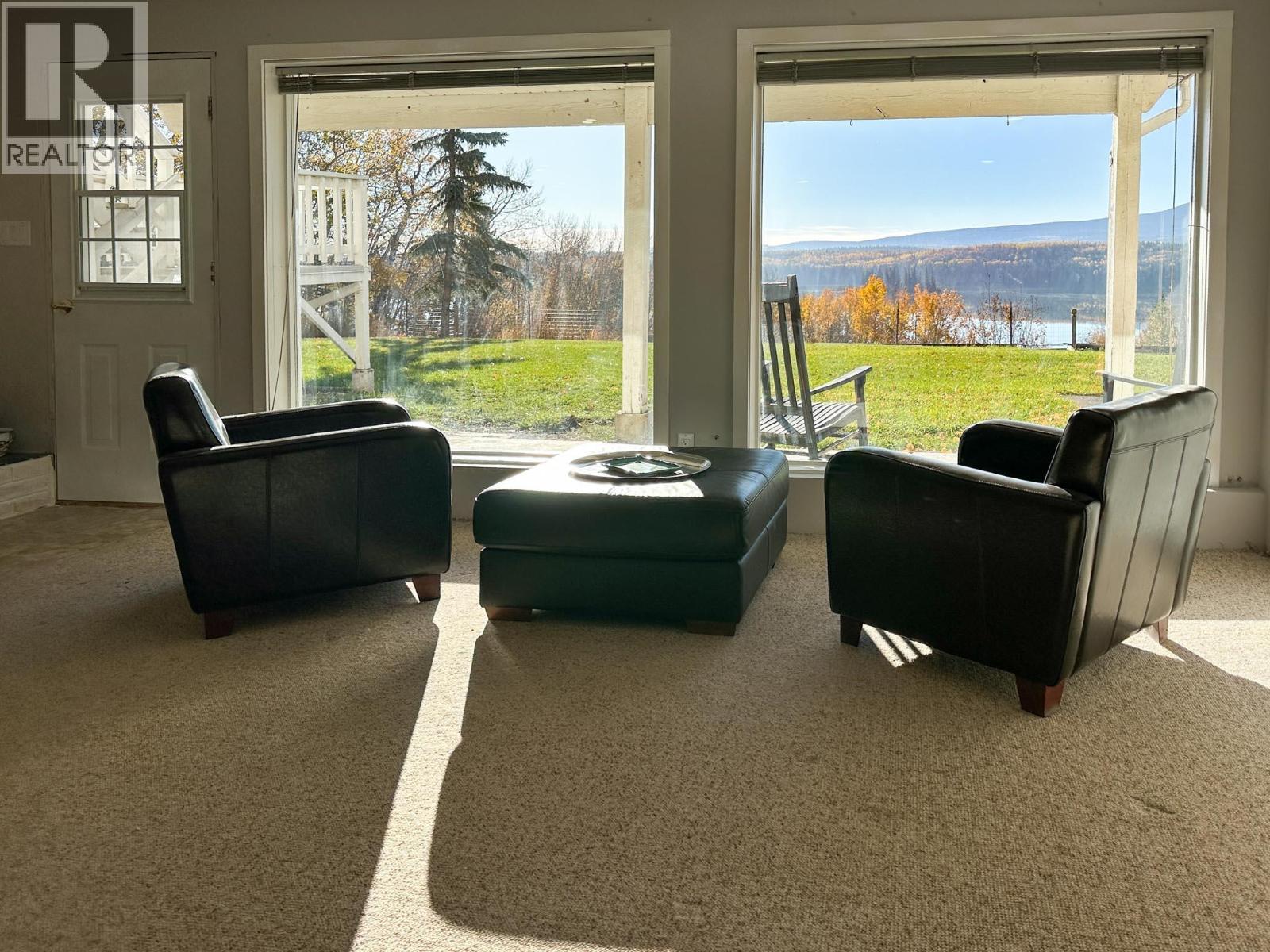 8137 Sinkut Lake Road, Vanderhoof, BC - Indoor