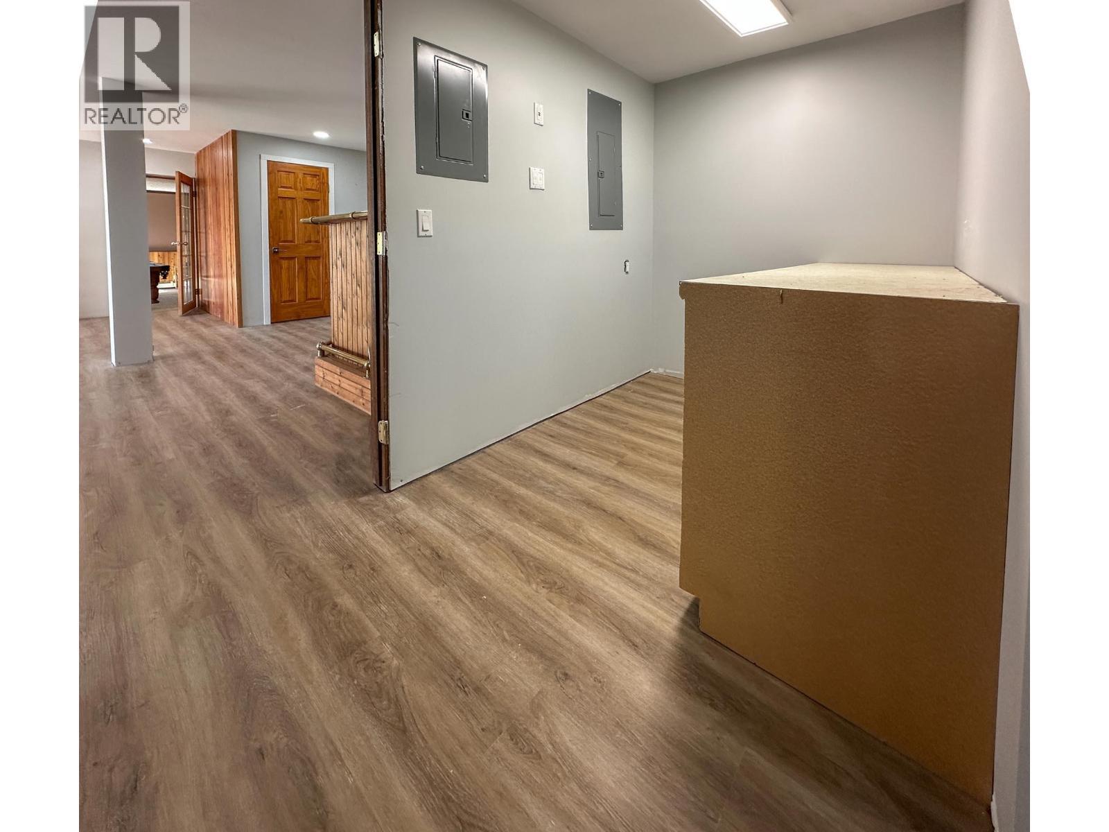 8137 Sinkut Lake Road, Vanderhoof, BC - Indoor Photo Showing Other Room