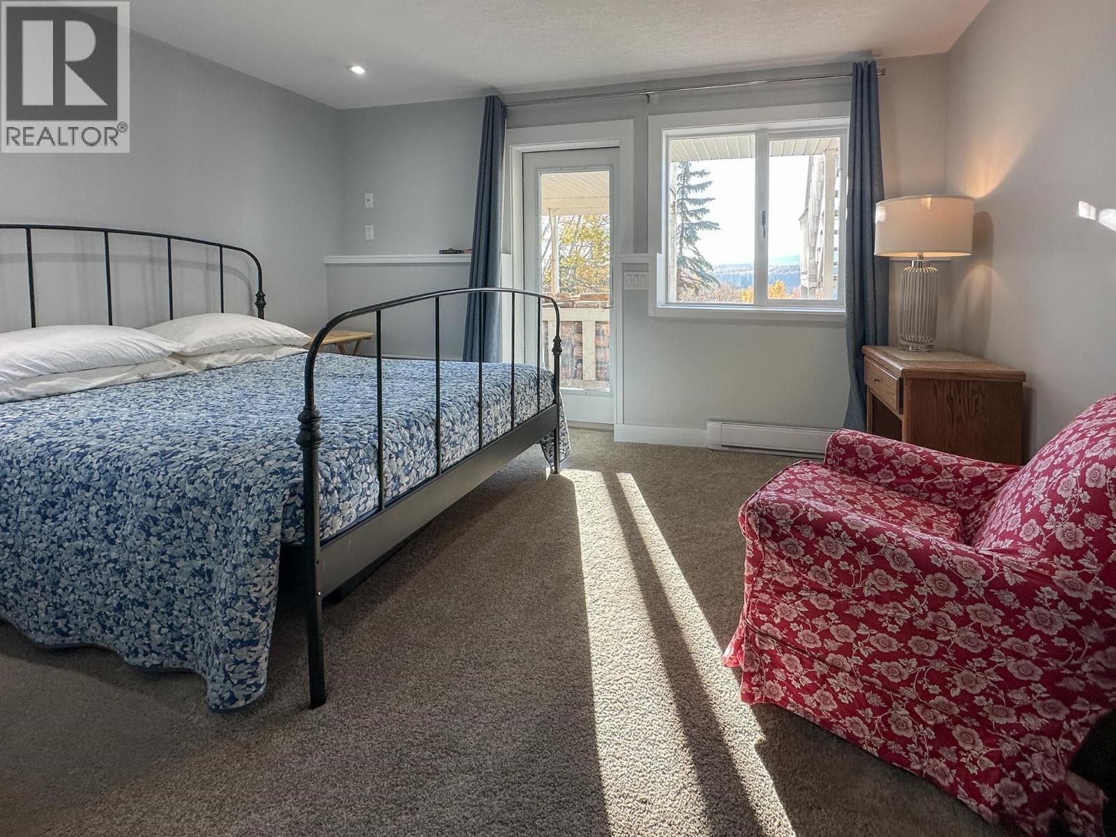 8137 Sinkut Lake Road, Vanderhoof, BC - Indoor Photo Showing Bedroom