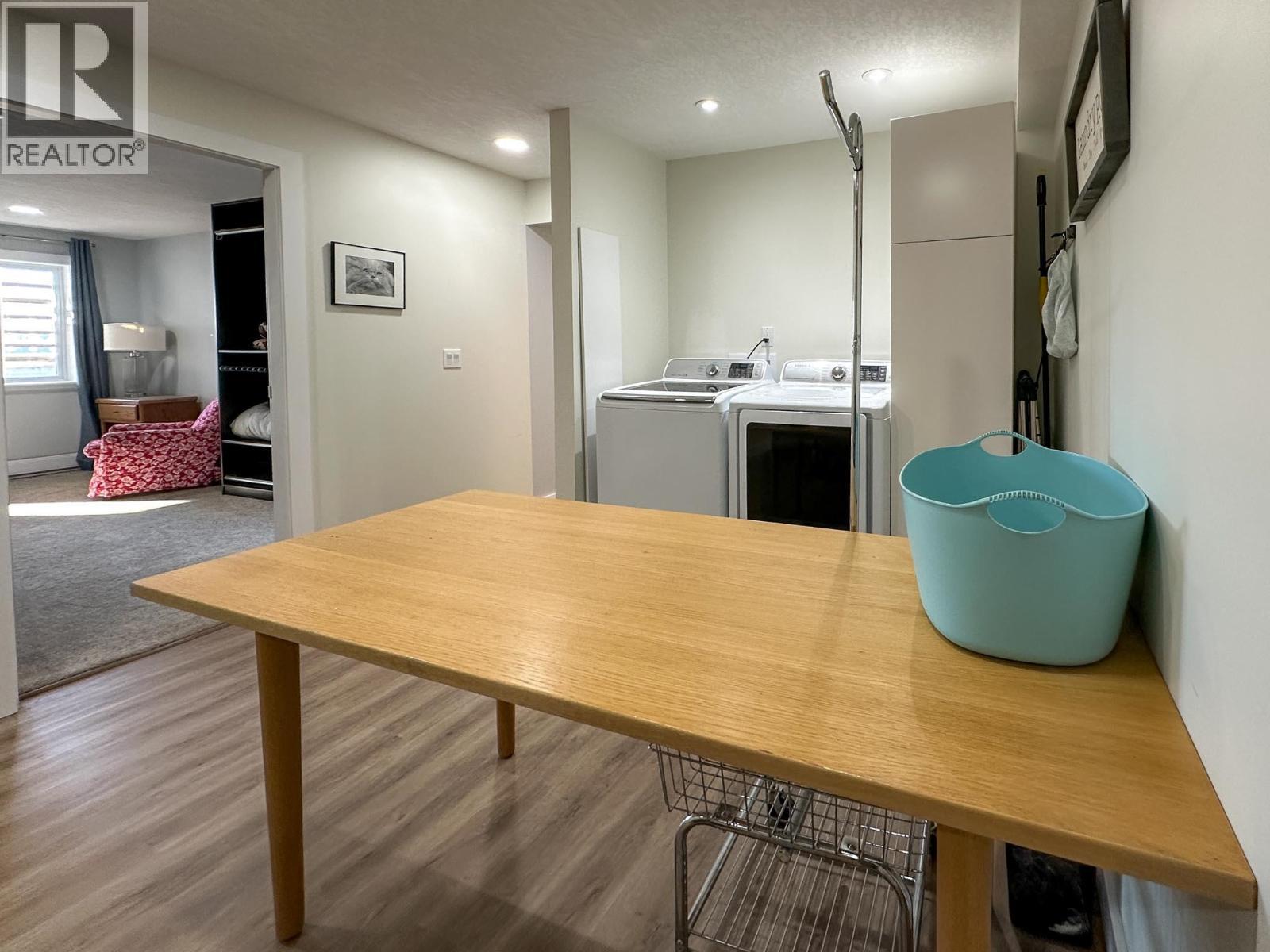 8137 Sinkut Lake Road, Vanderhoof, BC - Indoor