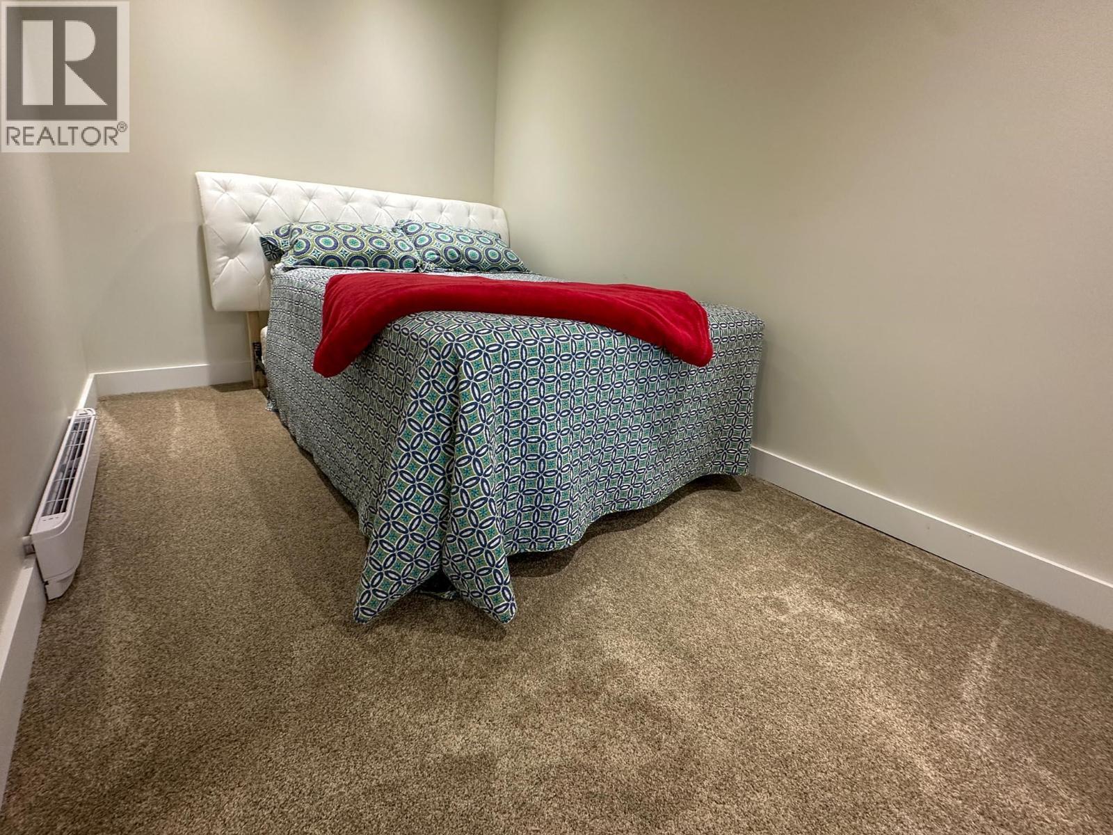 8137 Sinkut Lake Road, Vanderhoof, BC - Indoor Photo Showing Bedroom