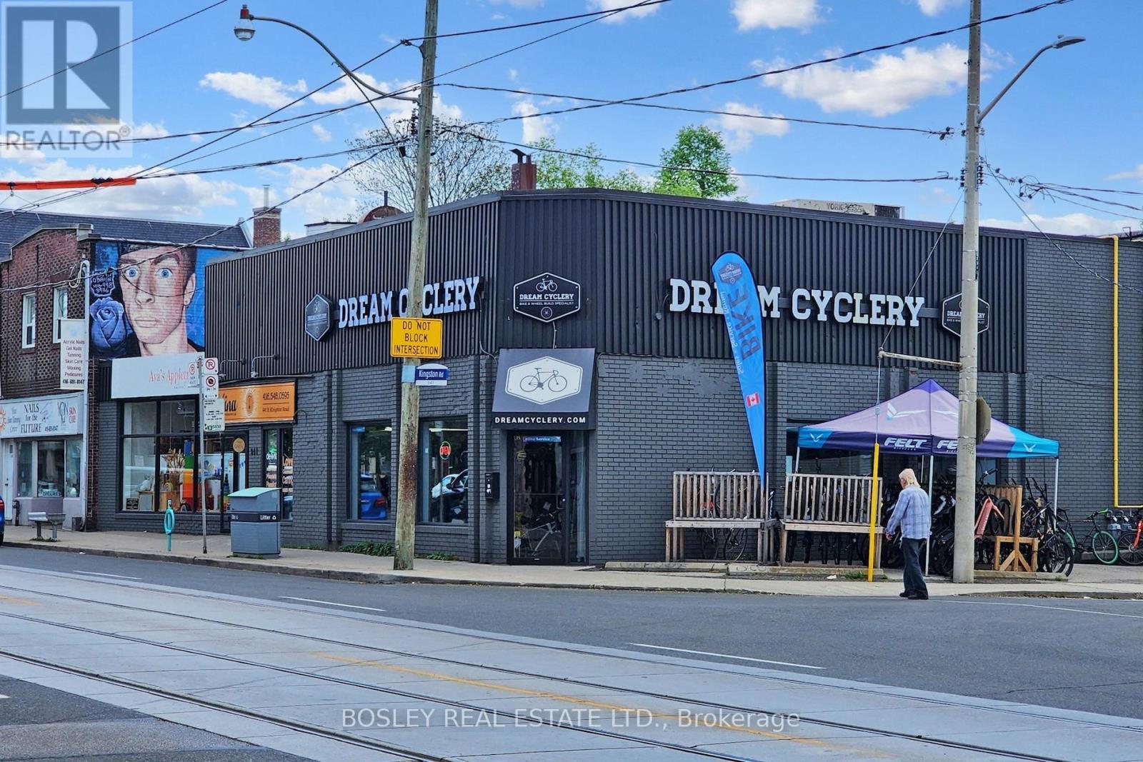 Lower - 33 Lawlor Avenue, Toronto, ON - Outdoor