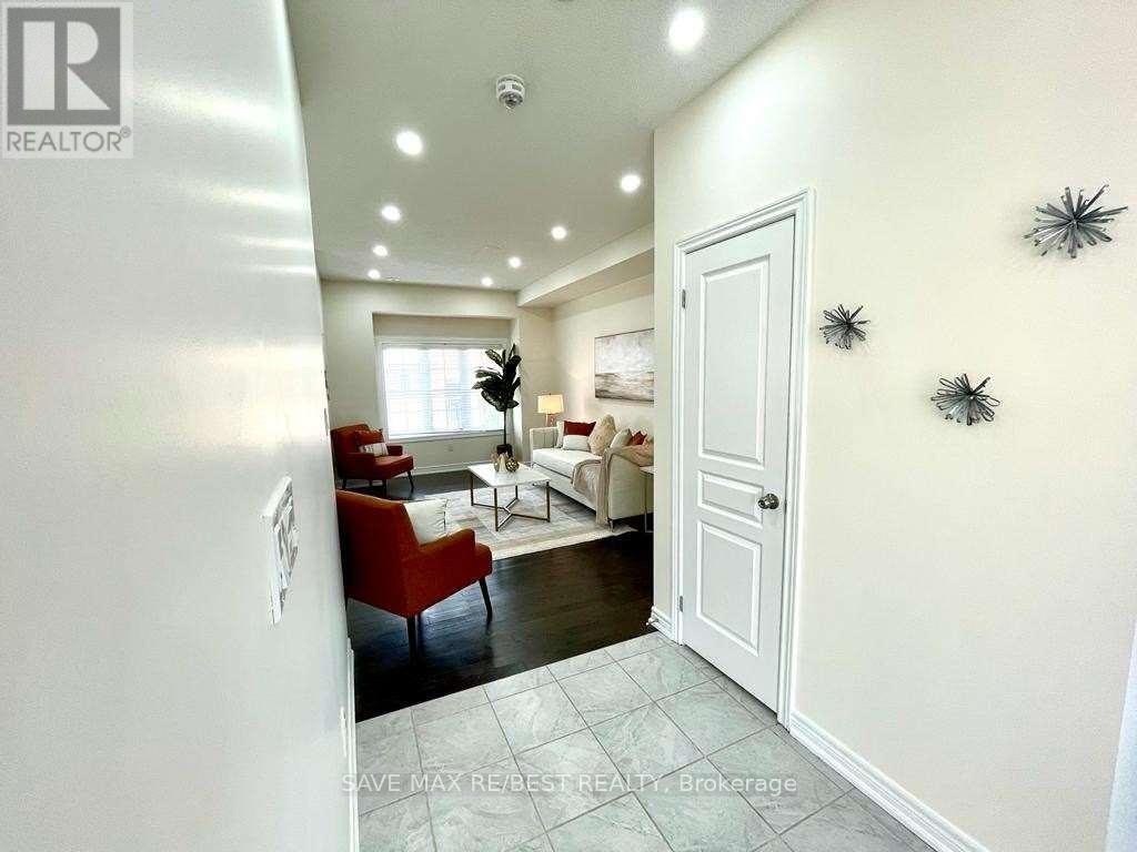 12 Aspen Hill Road, Brampton, ON - Indoor Photo Showing Other Room