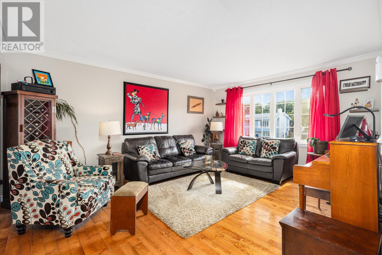 10 Sauve Street, Mount Peal, NL - Indoor Photo Showing Living Room