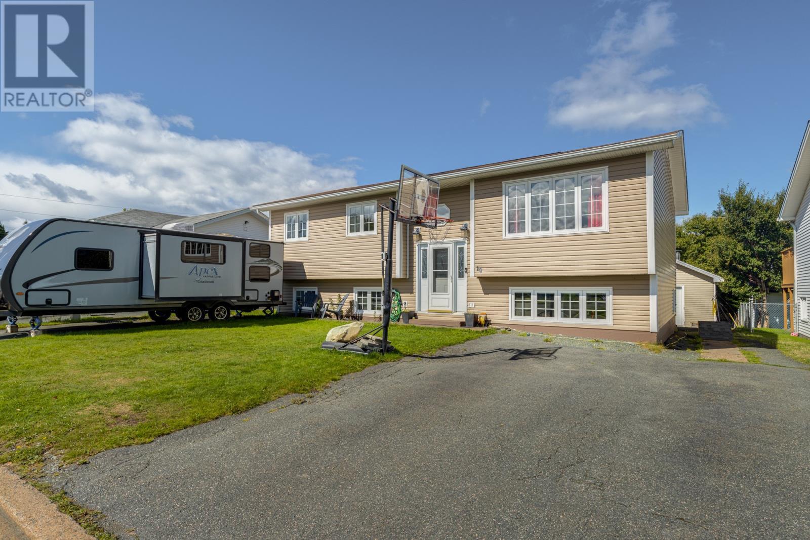 10 Sauve Street, Mount Peal, NL - Outdoor With Facade