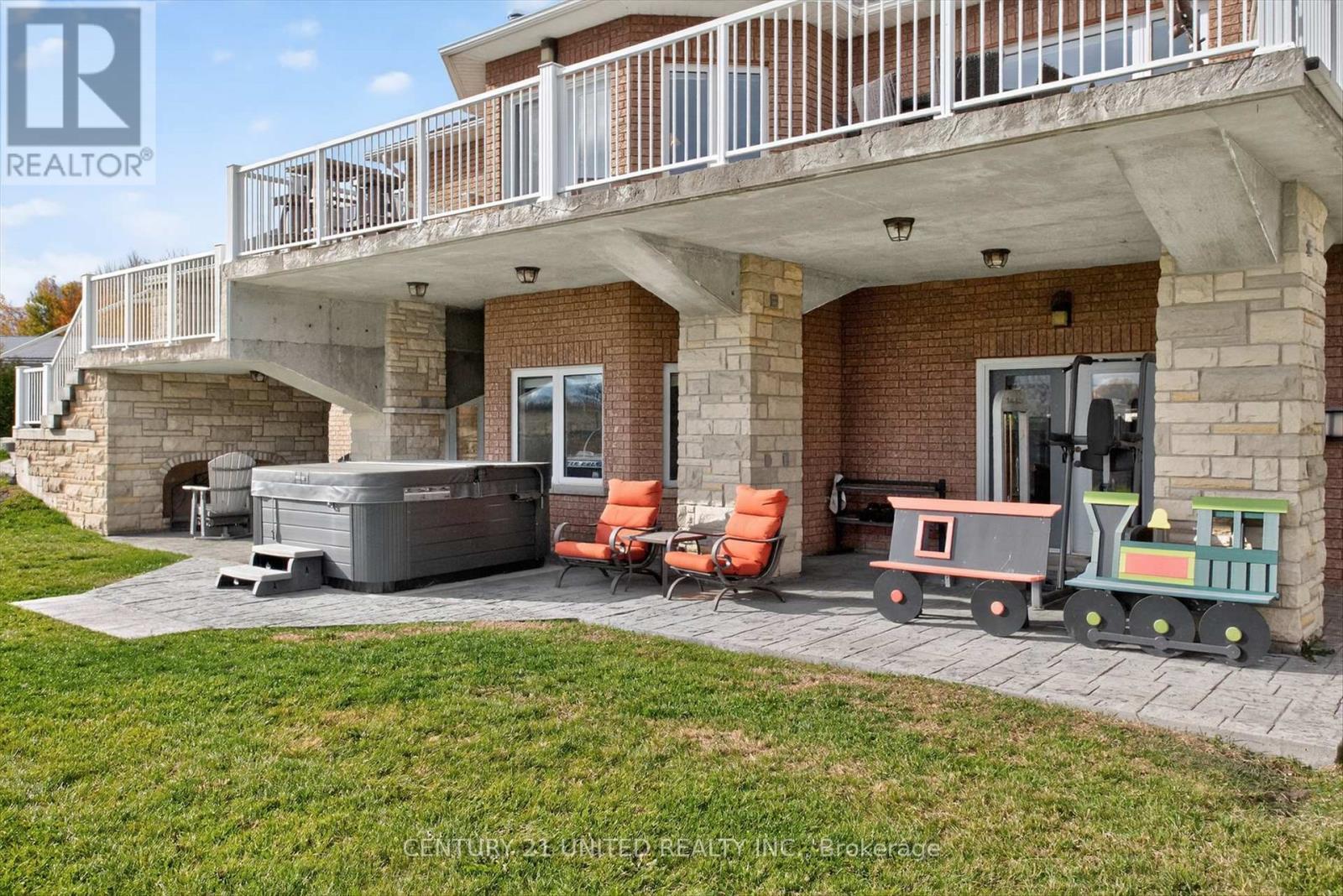 1599 Moore Drive, Cavan Monaghan (Cavan Twp), ON - Outdoor With Deck Patio Veranda With Exterior