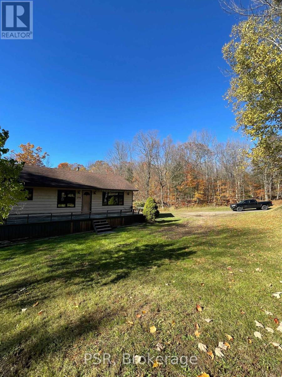 1094 Morinus Road, Muskoka Lakes (Medora), ON - Outdoor