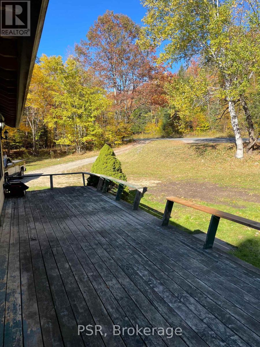 1094 Morinus Road, Muskoka Lakes (Medora), ON - Outdoor