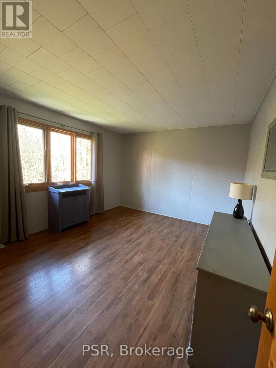 1094 Morinus Road, Muskoka Lakes (Medora), ON - Indoor Photo Showing Other Room