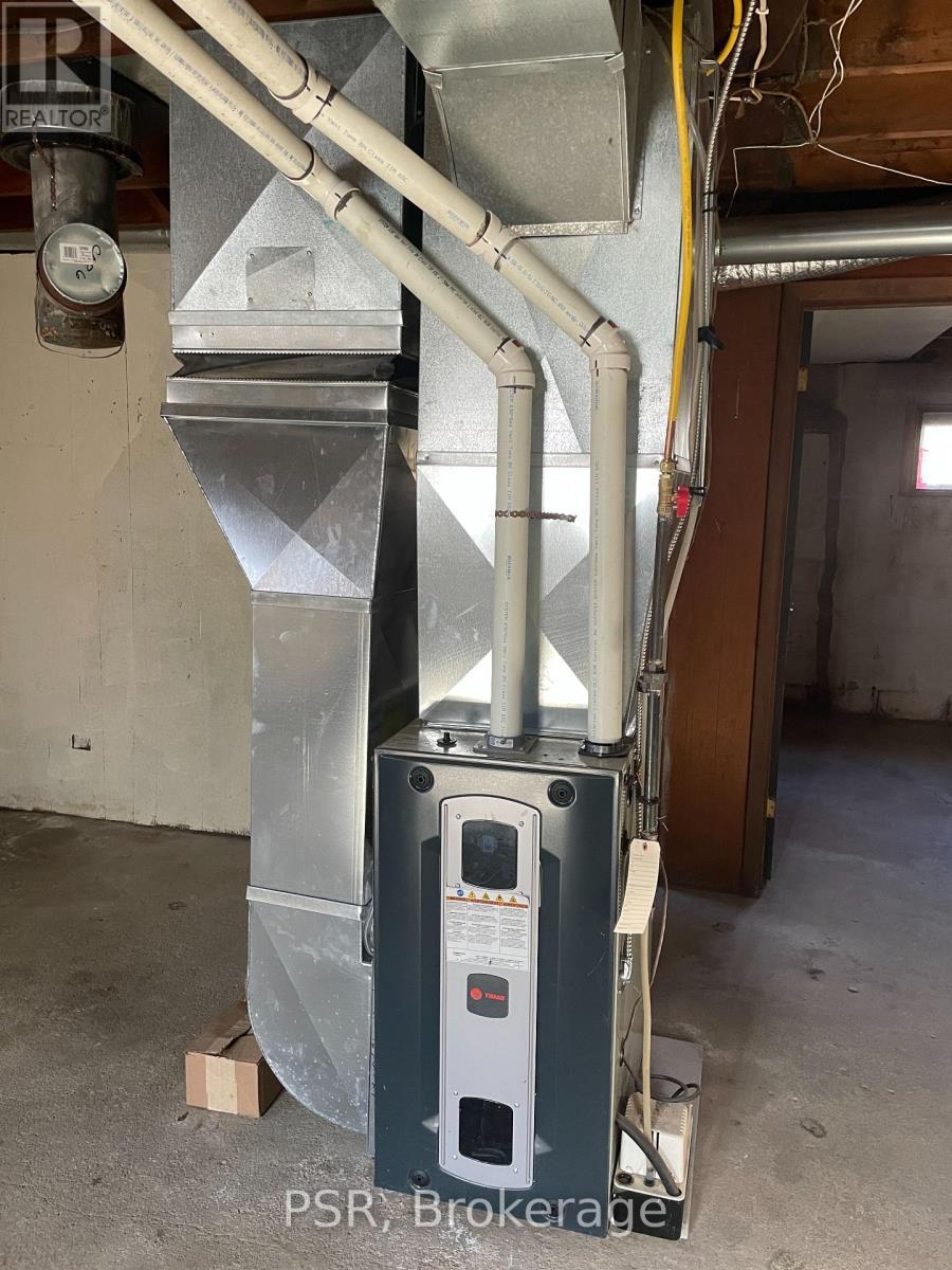 1094 Morinus Road, Muskoka Lakes (Medora), ON - Indoor Photo Showing Basement