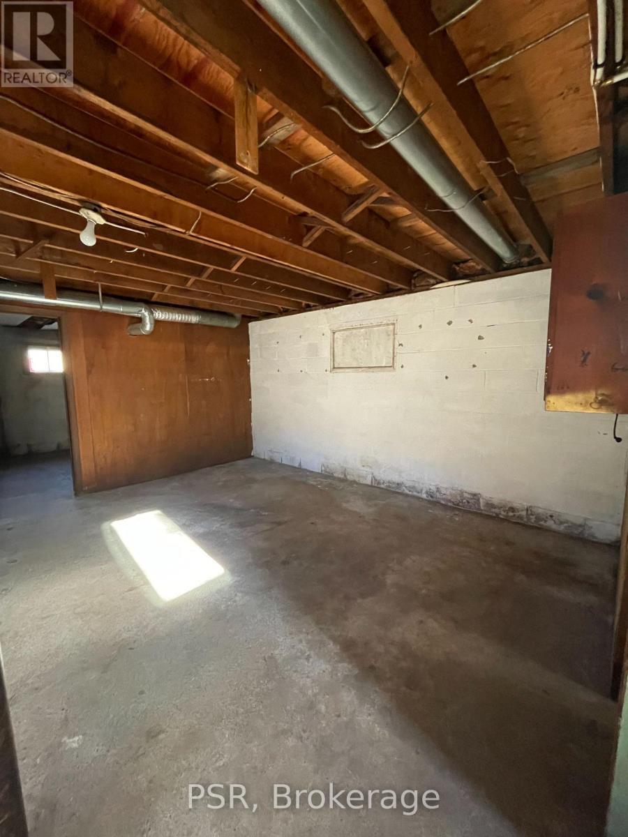 1094 Morinus Road, Muskoka Lakes (Medora), ON - Indoor Photo Showing Basement