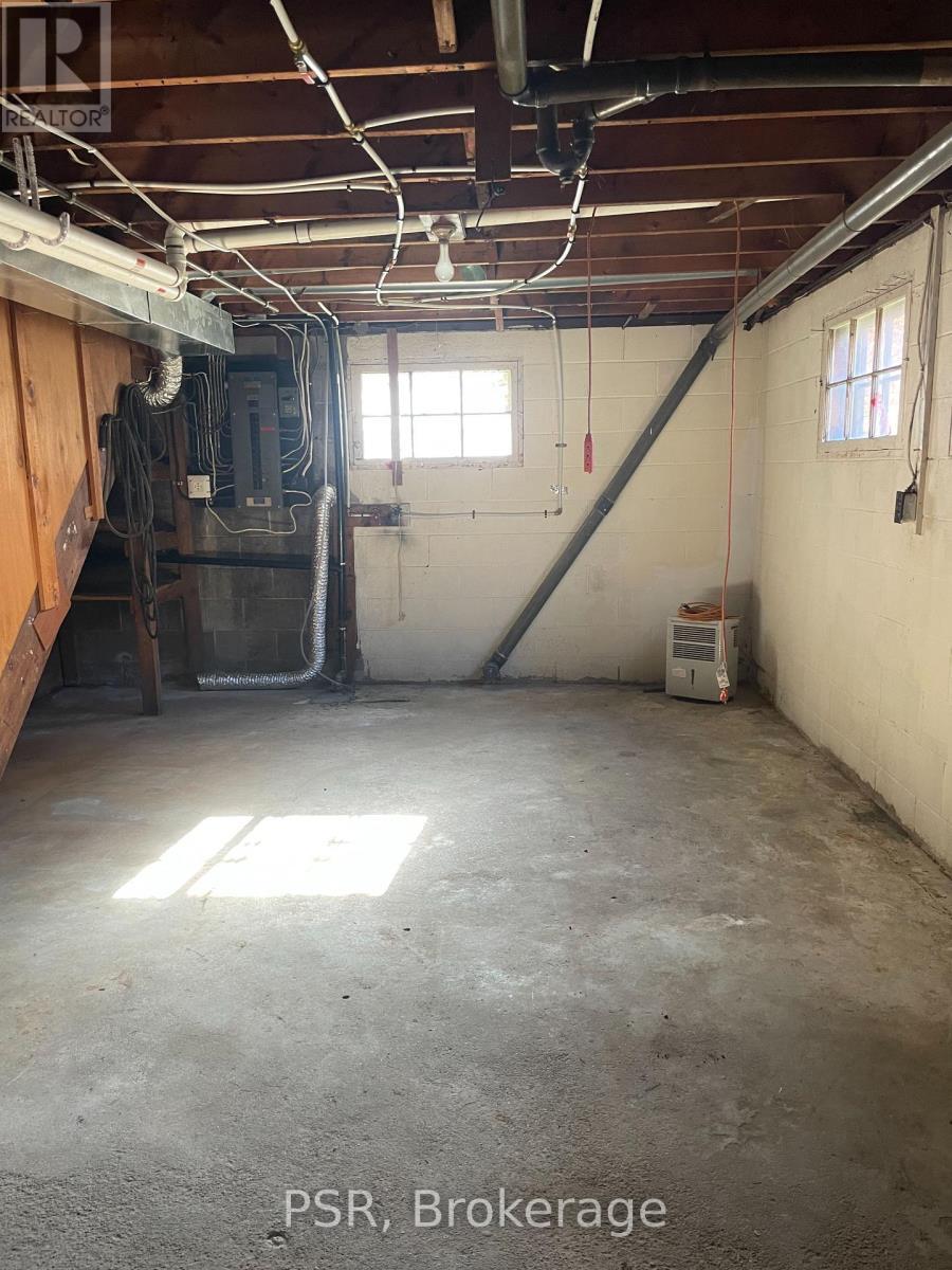 1094 Morinus Road, Muskoka Lakes (Medora), ON - Indoor