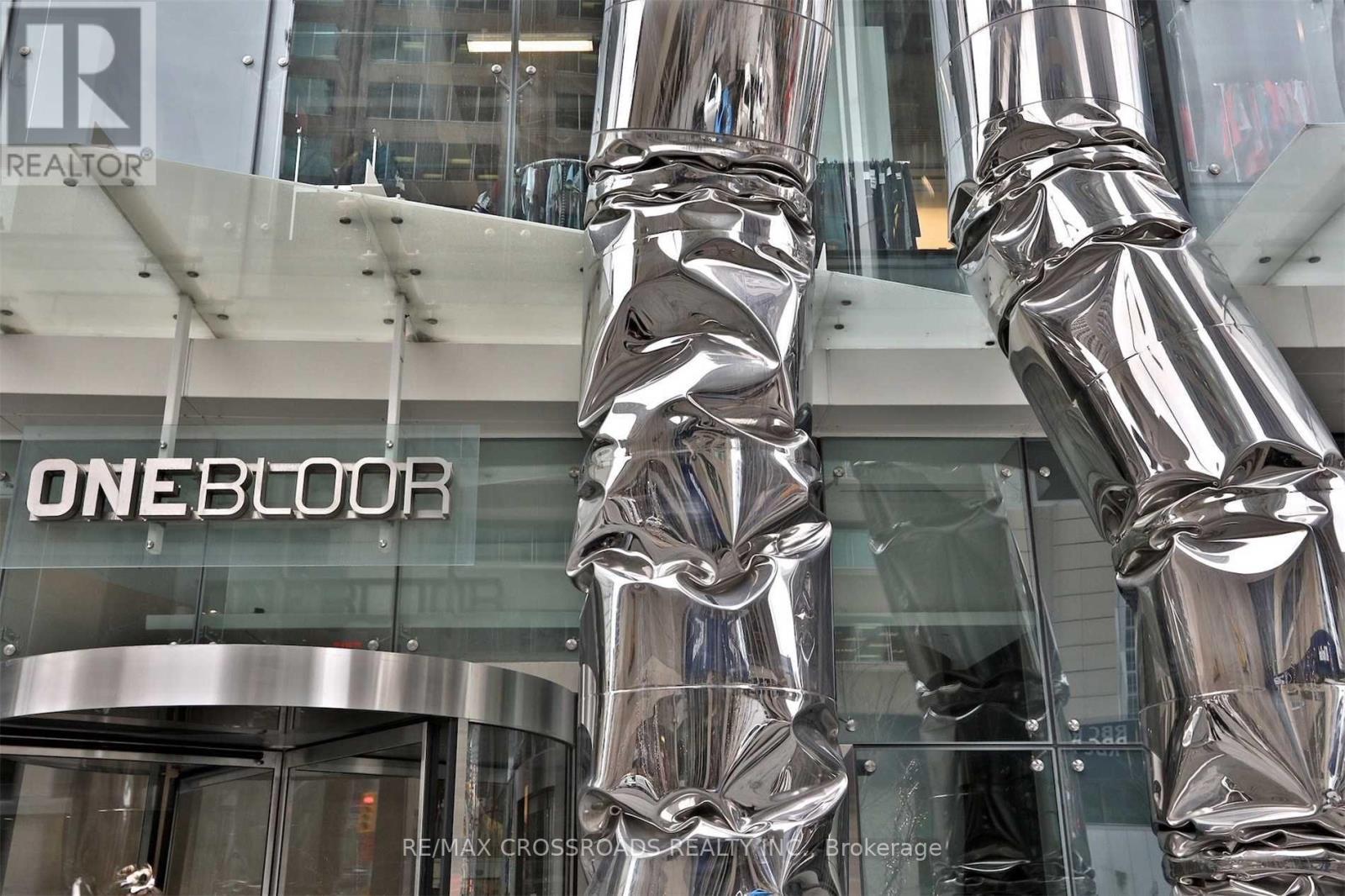 Yonge / Bloor - 5010 - 1 Bloor Street E, Toronto, ON - Indoor