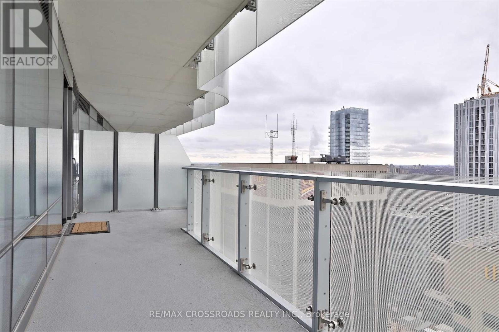 5010 - 1 Bloor Street E, Toronto, ON - Outdoor With Balcony With Exterior