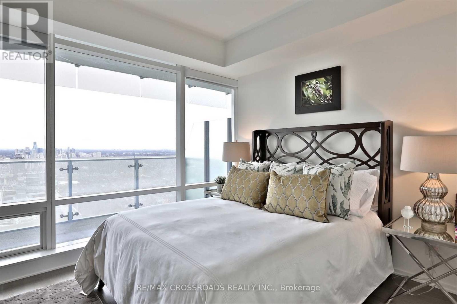 Primary Bdrm - 5010 - 1 Bloor Street E, Toronto, ON - Indoor Photo Showing Bedroom