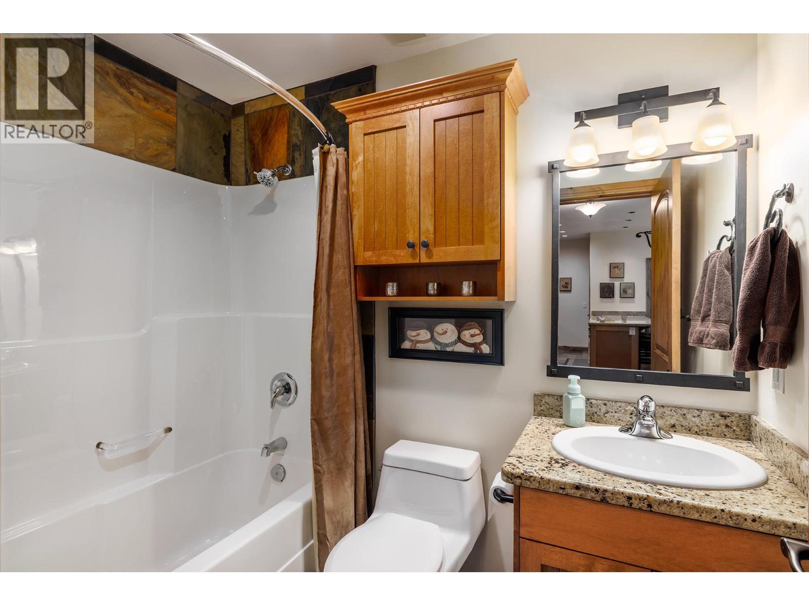 7700 Porcupine Road Unit# 4-602, Big White, BC - Indoor Photo Showing Bathroom