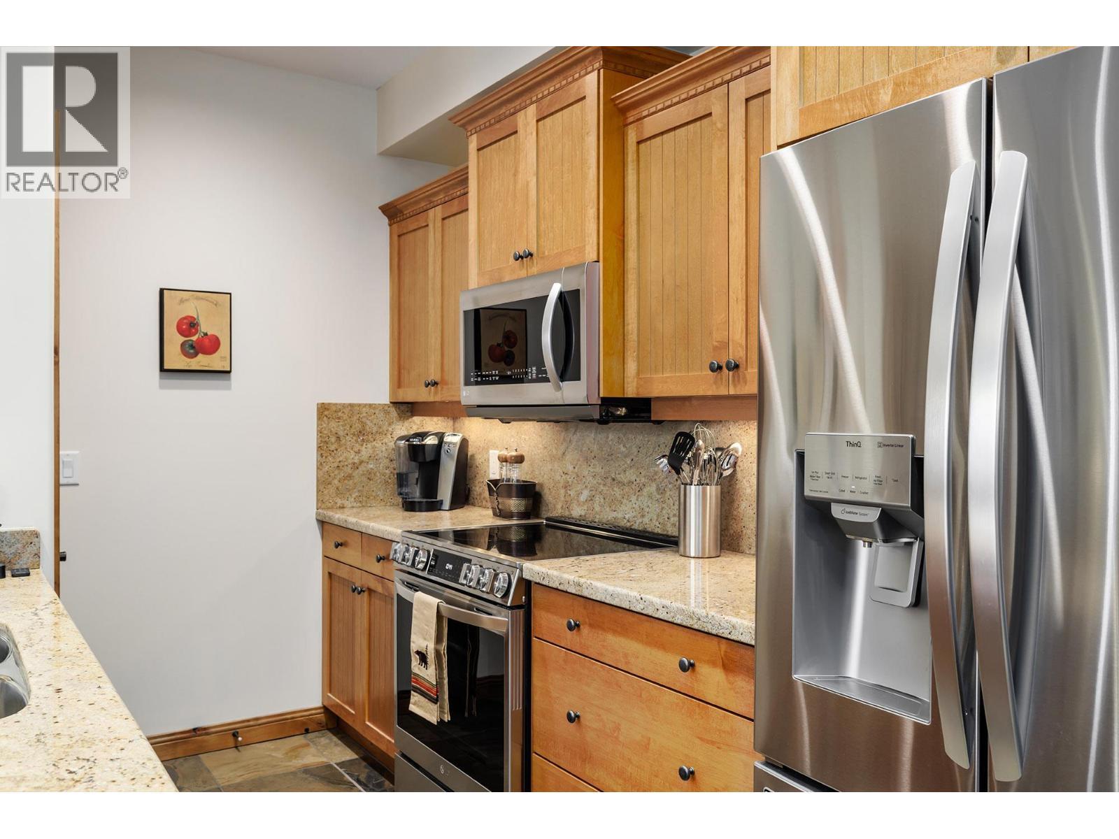 7700 Porcupine Road Unit# 4-602, Big White, BC - Indoor Photo Showing Kitchen With Stainless Steel Kitchen