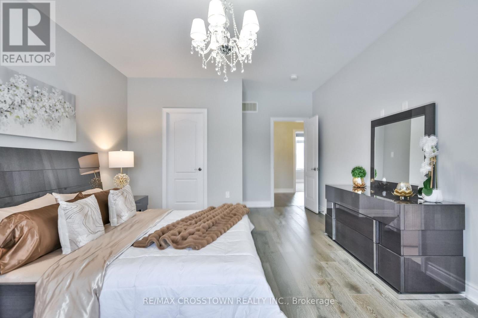 22 Stewart Crescent, Essa, ON - Indoor Photo Showing Bedroom