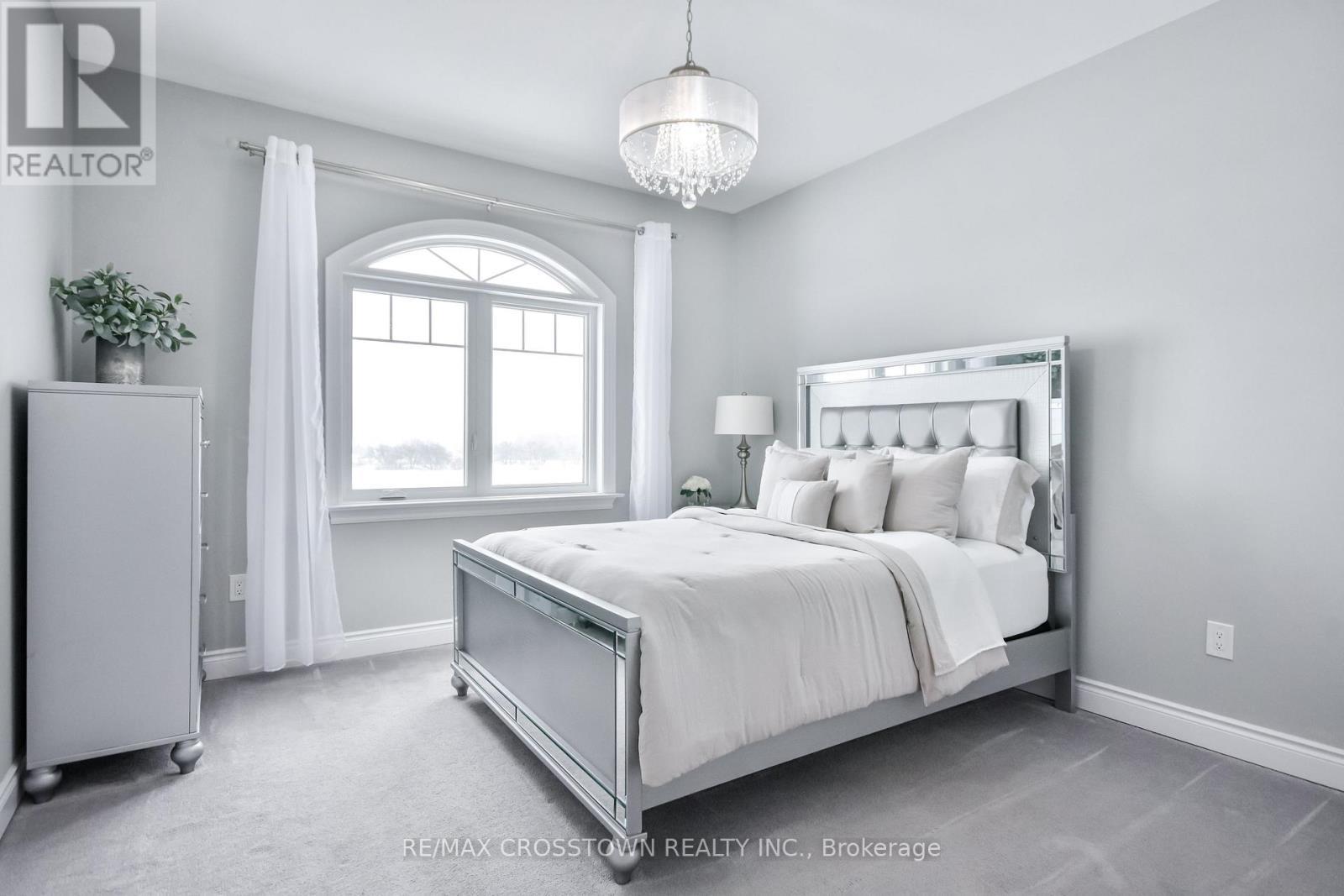 22 Stewart Crescent, Essa, ON - Indoor Photo Showing Bedroom