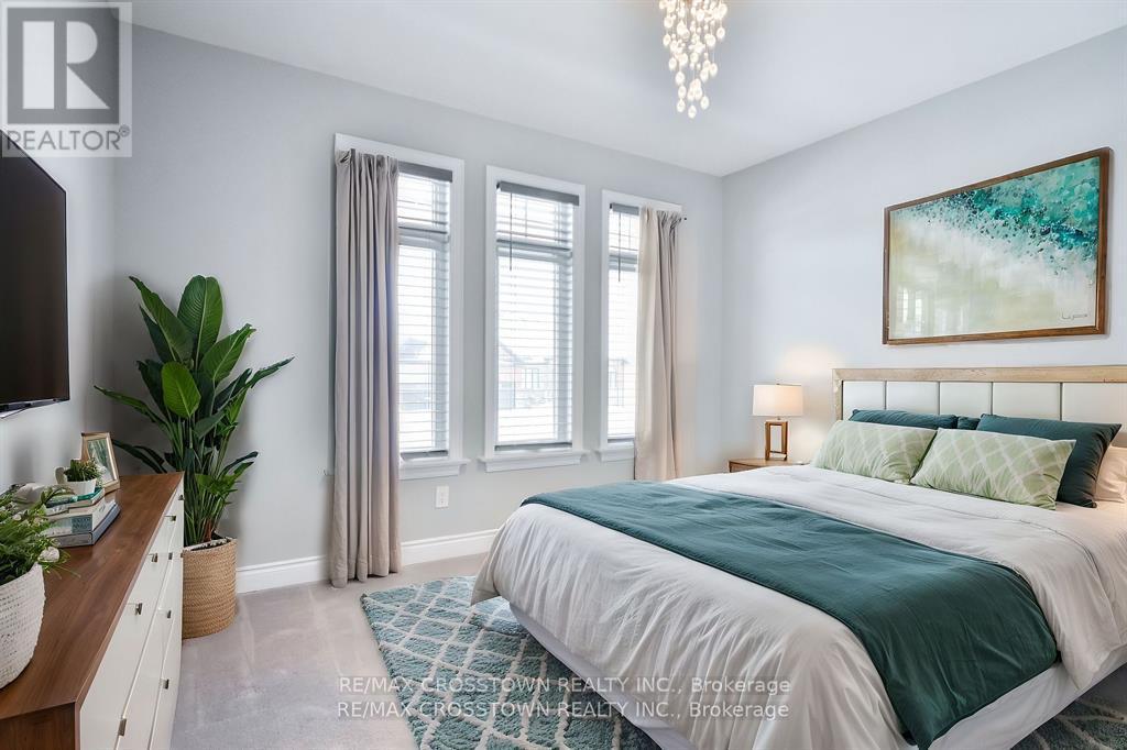 22 Stewart Crescent, Essa, ON - Indoor Photo Showing Bedroom