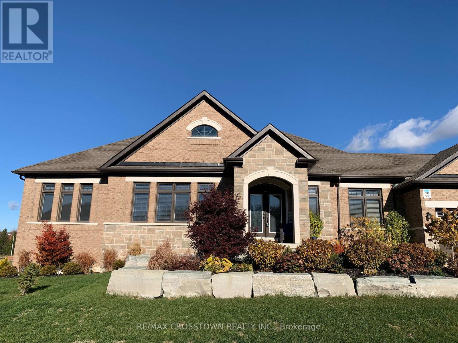 22 Stewart Crescent, Essa, ON - Outdoor With Facade