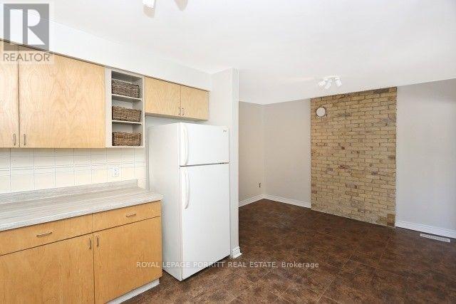 2Nd Flr - 4A Mimico Avenue, Toronto, ON - Indoor Photo Showing Kitchen