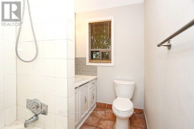 2Nd Flr - 4A Mimico Avenue, Toronto, ON - Indoor Photo Showing Bathroom